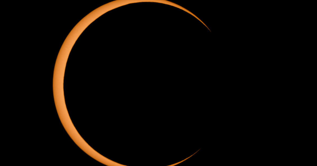 Sehen Sie es in Bildern: Die ringförmige Sonnenfinsternis „Ring of Fire“ fasziniert die Betrachter