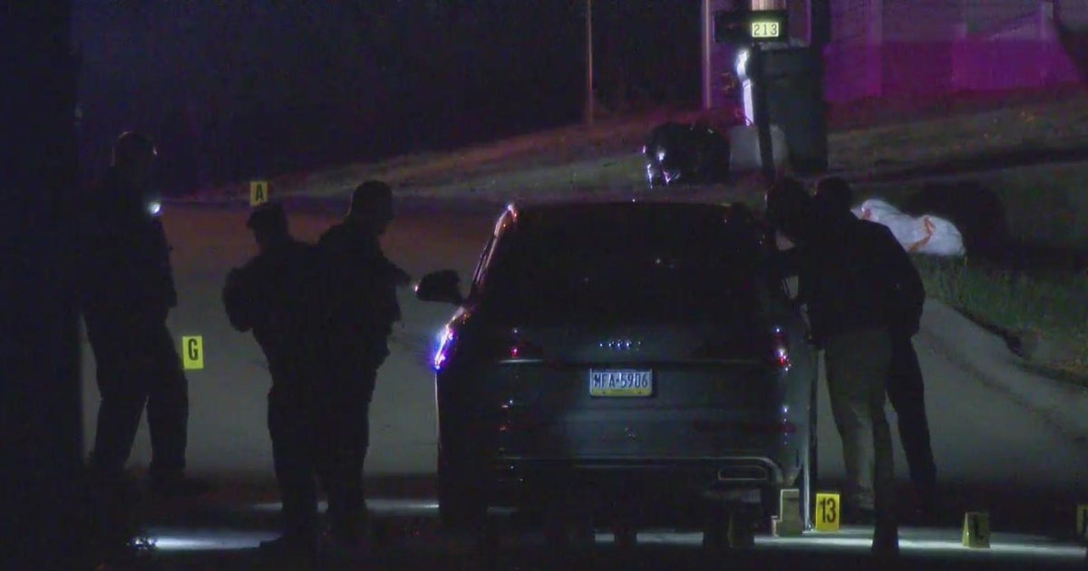 Man found dead inside car along Pittsburgh-area street - CBS Pittsburgh