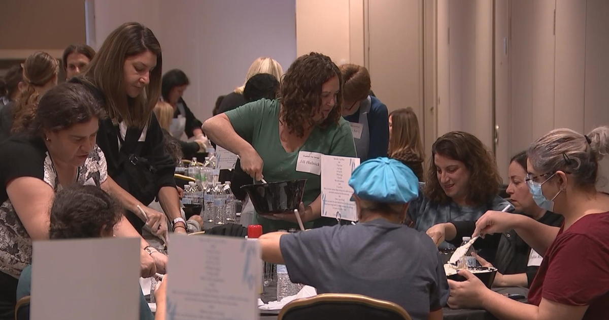 Hundreds of women gather for a fundraiser in South Jersey to support Israel