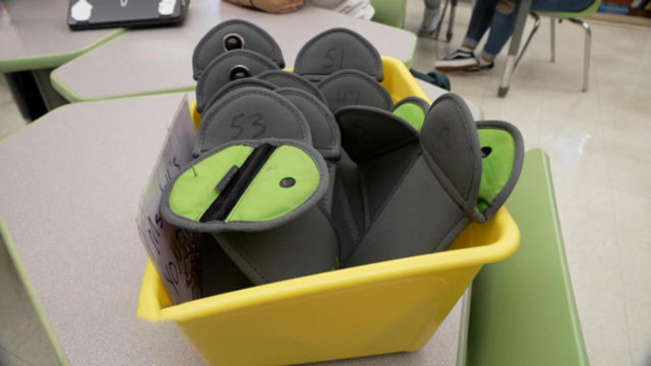 A school's way to fight phones in class: Lock 'em up