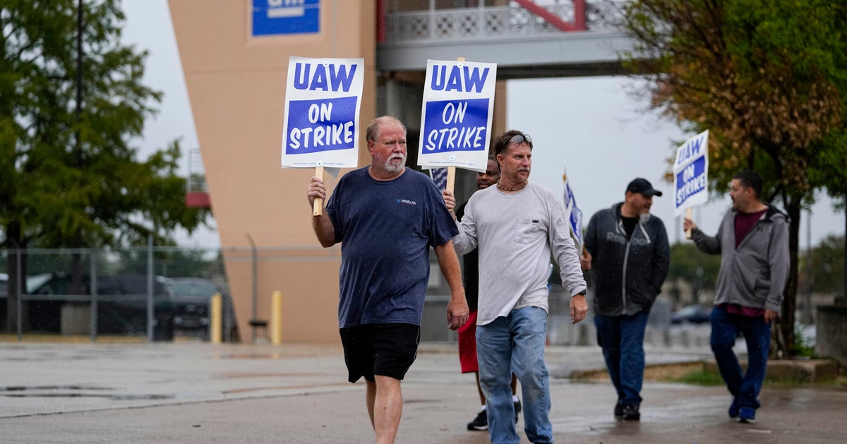 UAW strike hits Big Three moneymakers. What's next? - Vimarsana News