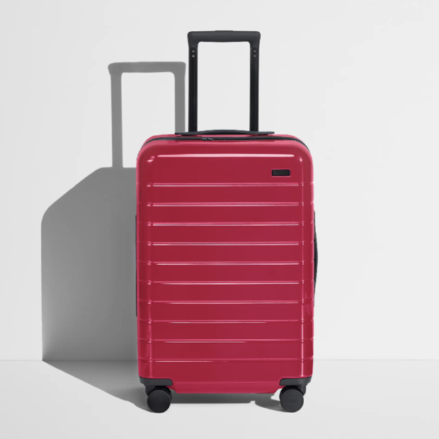 Away The Bigger Carry-On in Magenta 
