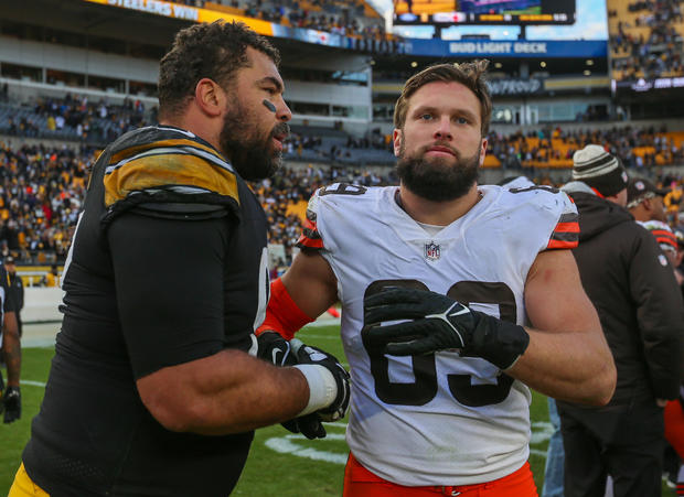 cam-heyward-and-chase-winovich-after-game.jpg 