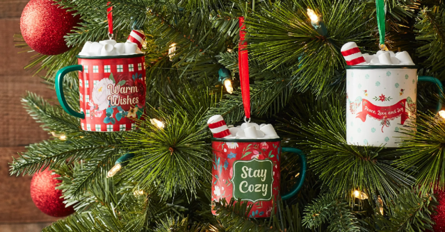 25 Essential Christmas Decorations You Must Own