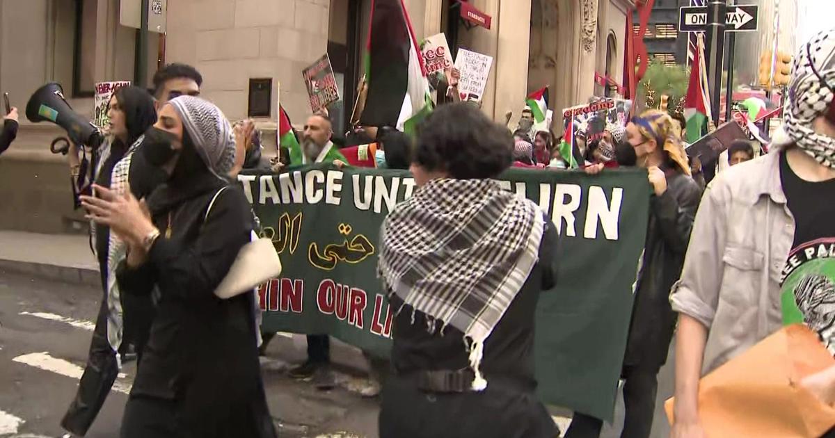 Massive Pro-Palestinian Rally at New York Stock Exchange Surrounded by Pro-Israel Demonstrations