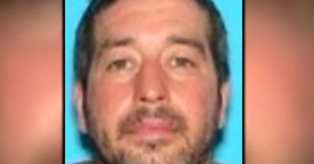 Manhunt Intensifies For Suspect In Maine Mass Shootings Cbs News 3382