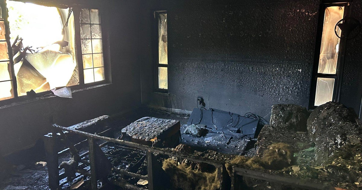 3 displaced after Rosemont house fire, 1 in custody - Vimarsana News
