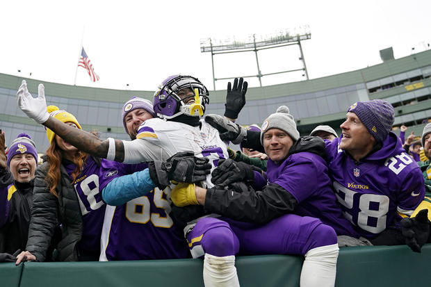 Minnesota Vikings v Green Bay Packers 