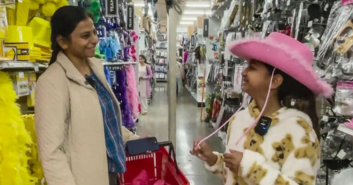 Daughters Viral Video Boosts Halloween Business At Dads Party Store Cbs San Francisco 