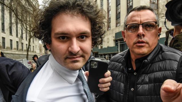 cbsn-fusion-two-sam-bankman-frieds-portrayed-at-new-york-trial-what-will-the-jury-decide-in-verdict-thumbnail-2420688-640x360.jpg 