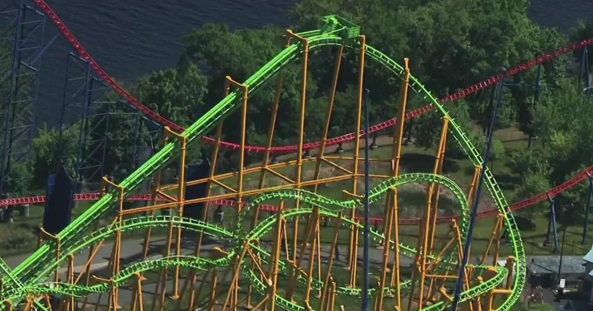 Six Flags merging with Cedar Fair amusement parks