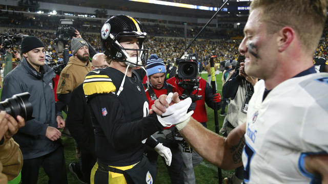 Tennessee Titans v Pittsburgh Steelers 