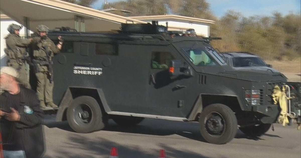 Police searching for homicide suspect tell Arvada residents to stay ...