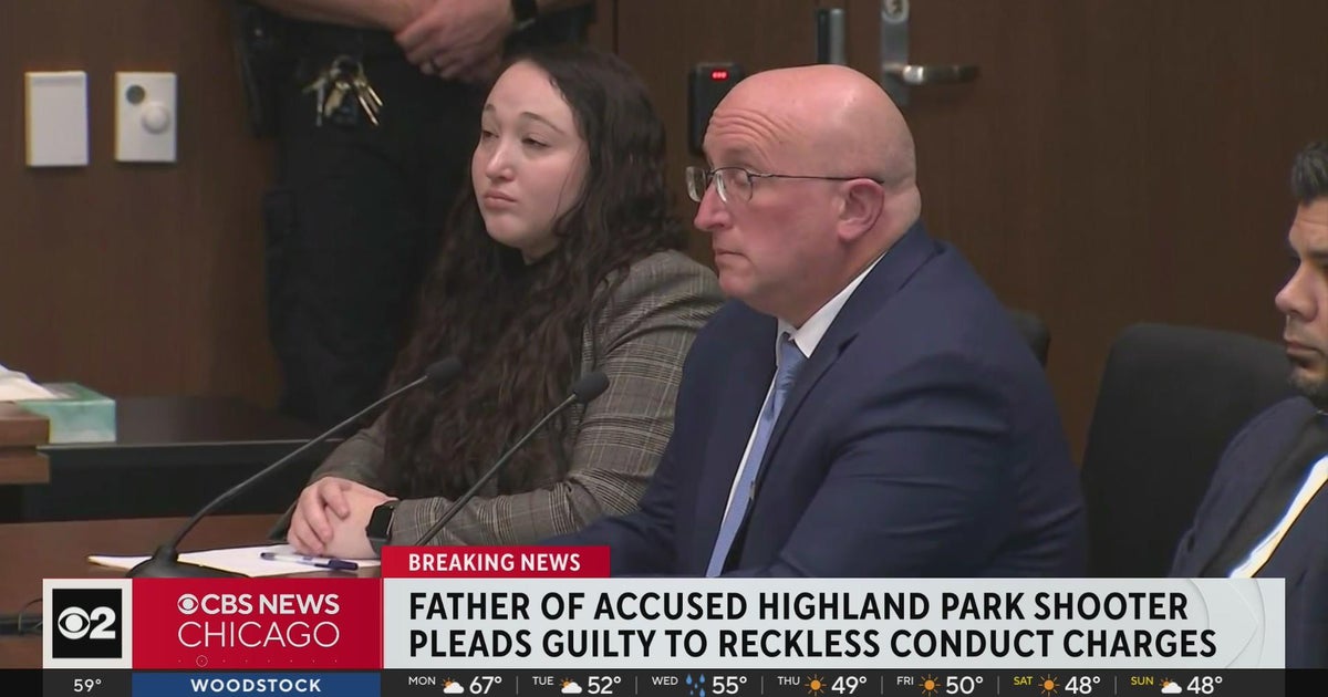 Father of accused Highland Park shooter pleads guilty to reckless ...