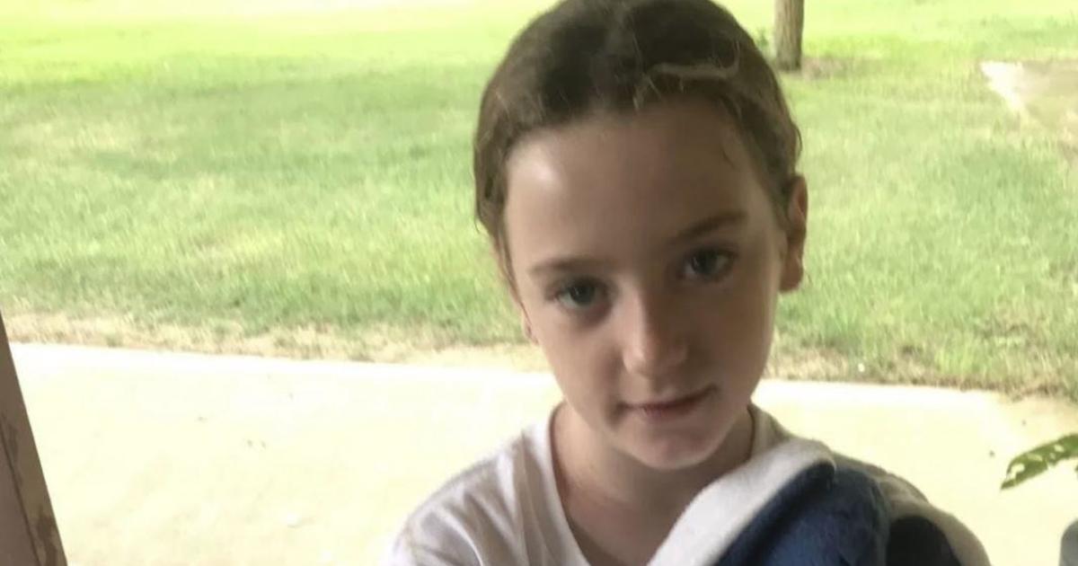 Емили Хенд — израелско ирландското 9 годишно момиче за което първоначално се