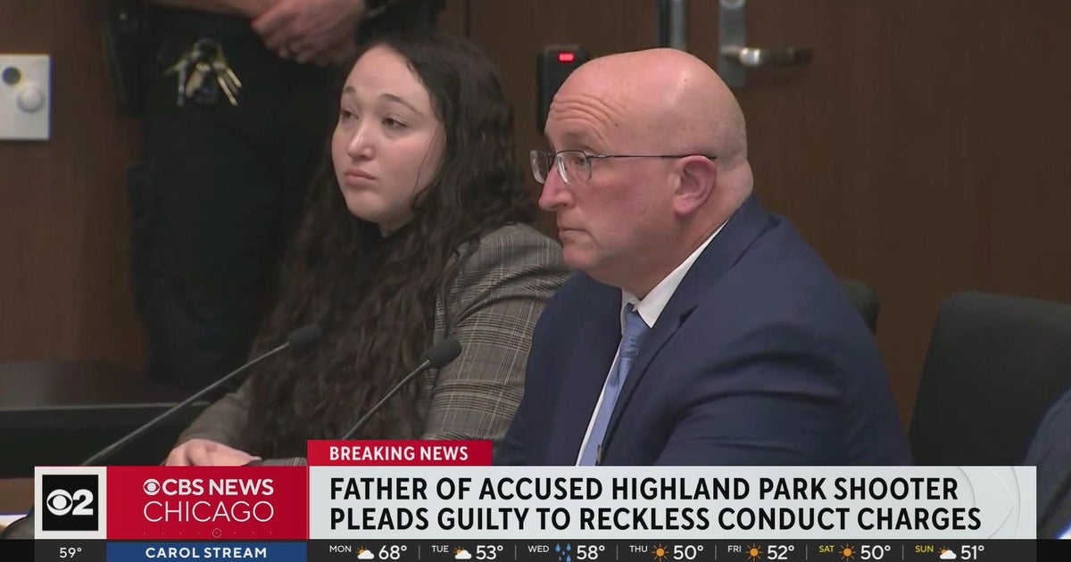 Father of accused Highland Park shooter pleads guilty to reckless ...