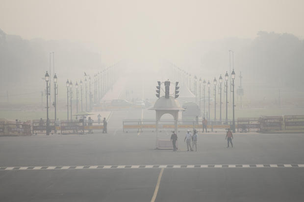 Delhi's air quality in 'severe' zone 