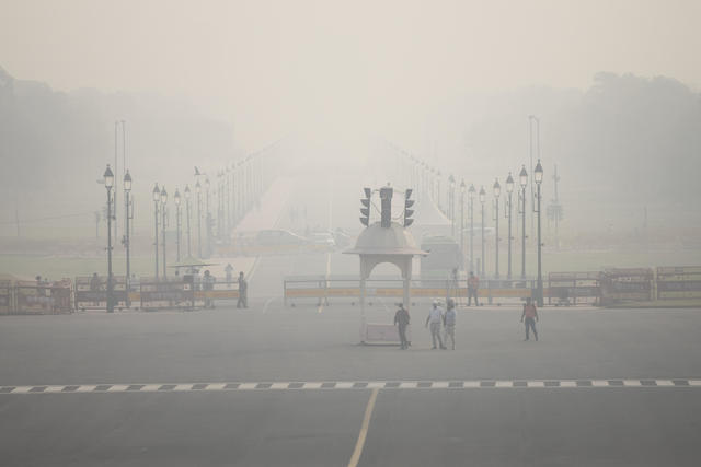 Air pollution in India s capital forces schools to close as an