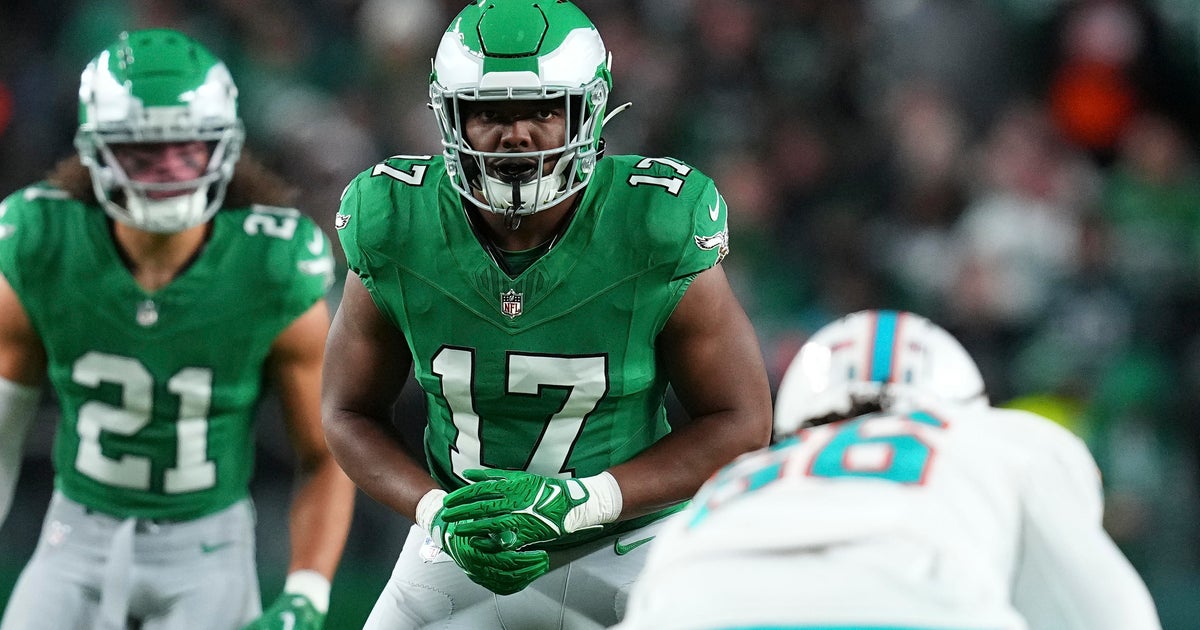Philadelphia Eagles LB Nakobe Dean diagnosed with Lisfranc sprain report