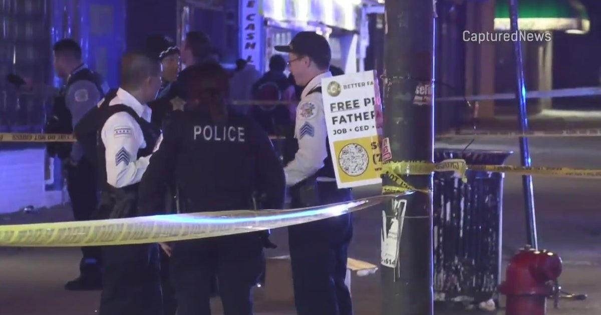 Three men shot on Chicago's South Side - CBS Chicago