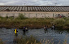 Migrants arrive in Ciudad Juarez to cross U.S. 