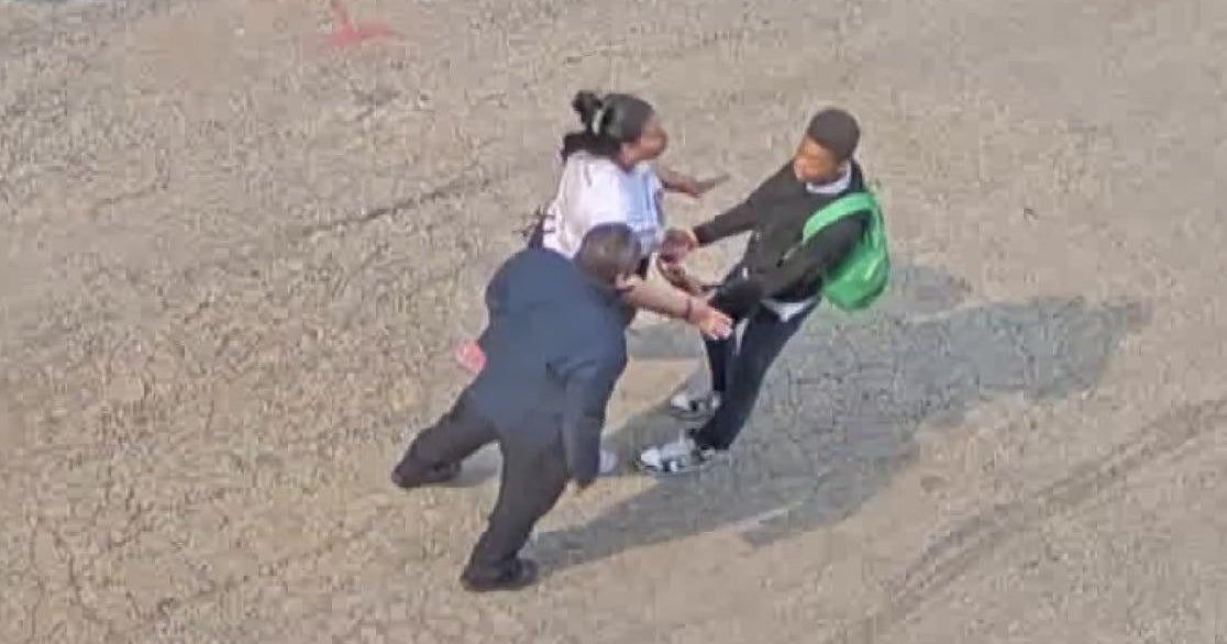 Chicago police officer charged with shoving teenager at school pleads ...