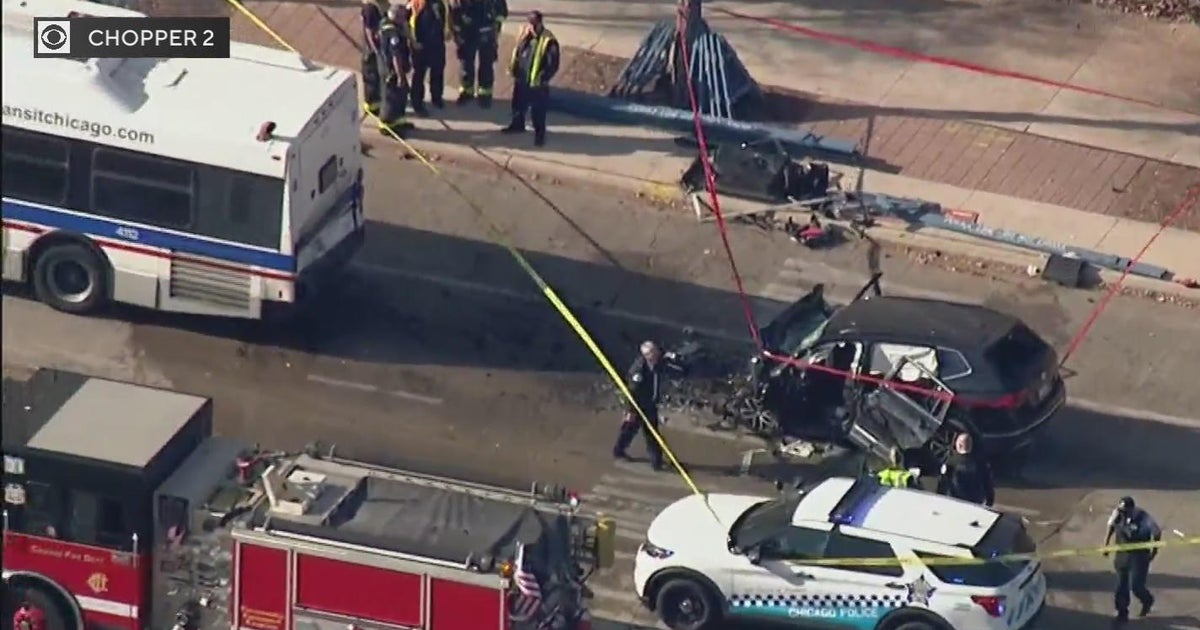 Driver dead, three others injured when SUV hits CTA bus - CBS Chicago