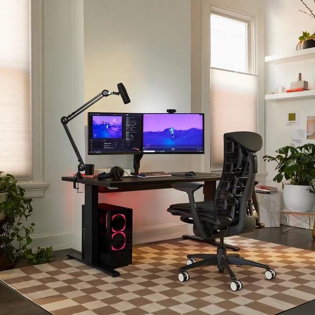 MOTIA GAMING SIT-TO-STAND DESK 