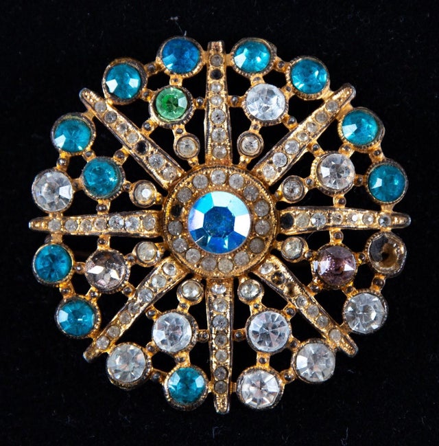 prince-brooch.jpg
