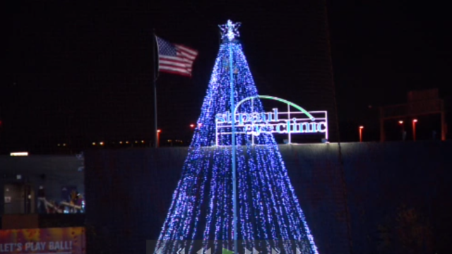 glow-holiday-festival-chs-field-2023.png 