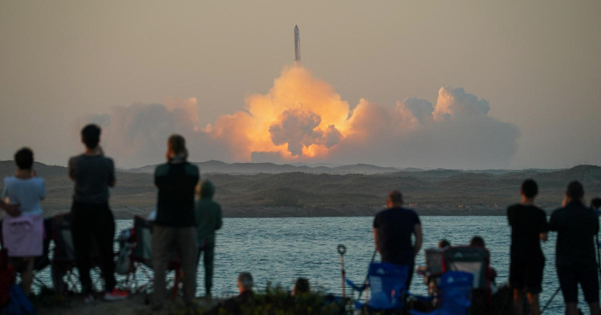 SpaceX launched a Tremendous Heavy-Starship rocket on a second check flight, nevertheless it failed to achieve area