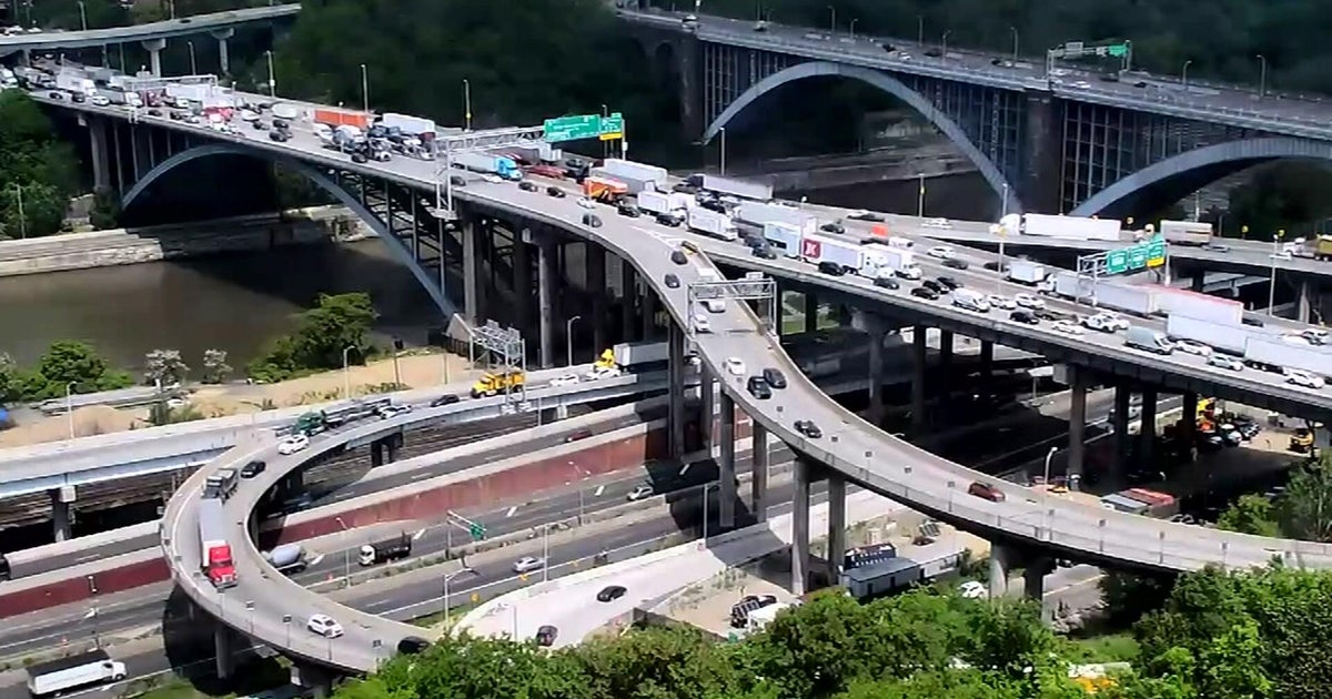 Remote hybrid work schedules leading to recordsetting holiday travel season