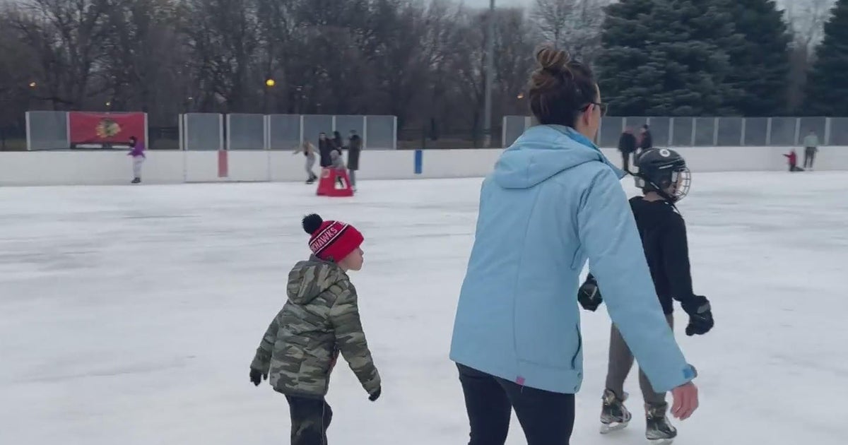 Chicago Park District ice rinks opening for season - CBS Chicago