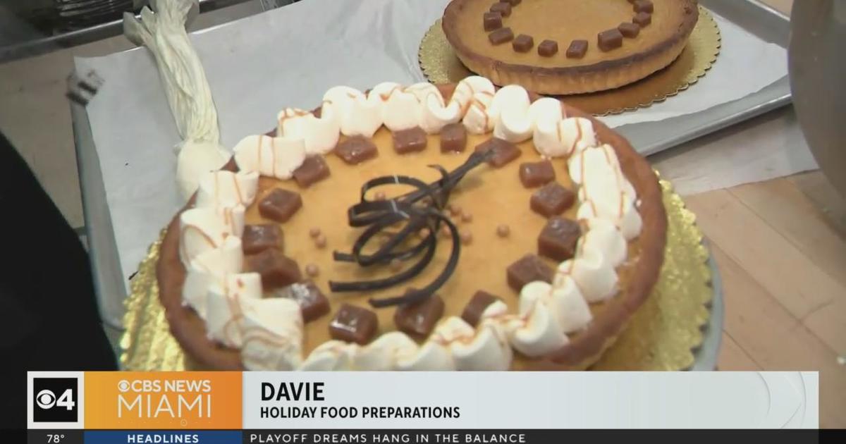 South Florida bakeries difficult at operate on Thanksgiving treats