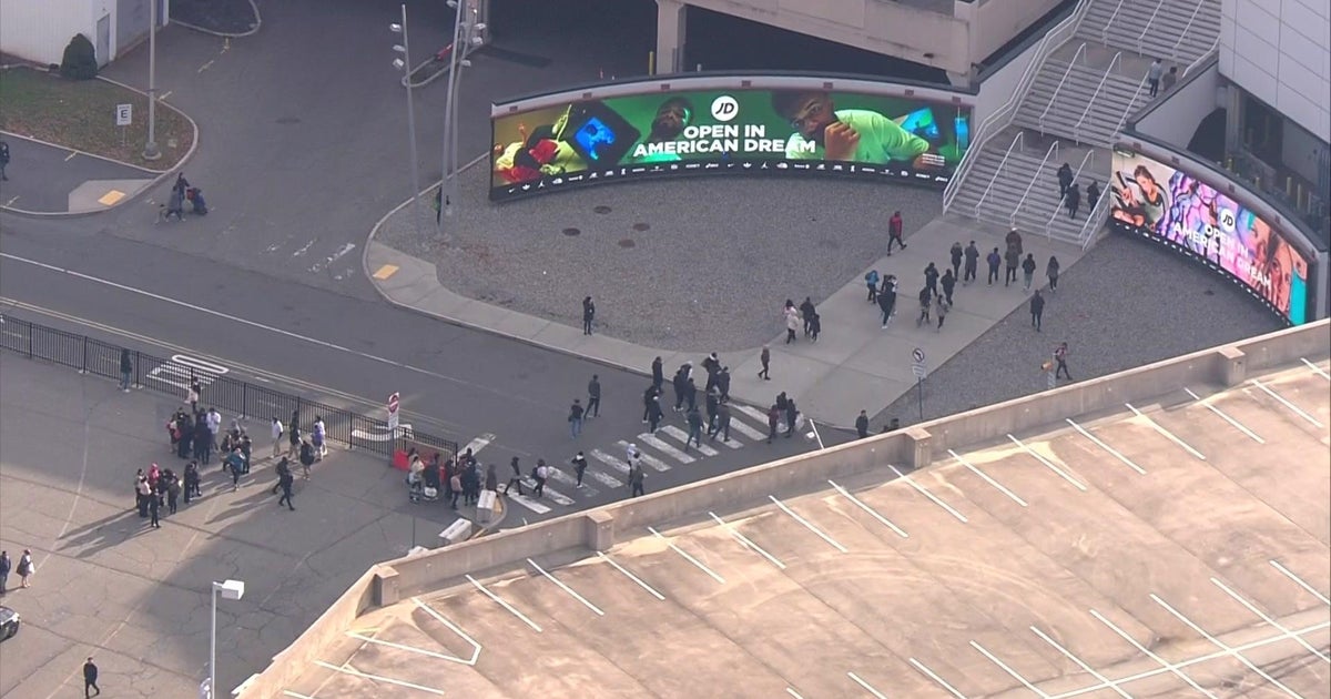 American Dream mall evacuated on Black Friday as police investigate bomb threat Gov Phil Murphy says  CBS News American Dream mall evacuated on Black Friday as police investigate bomb threat Gov Phil Murphy says  CBS News