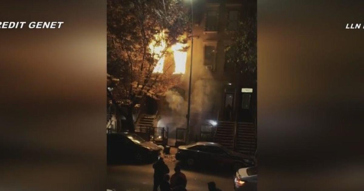 2 killed in Harlem fire overnight; FDNY says blaze was accidental