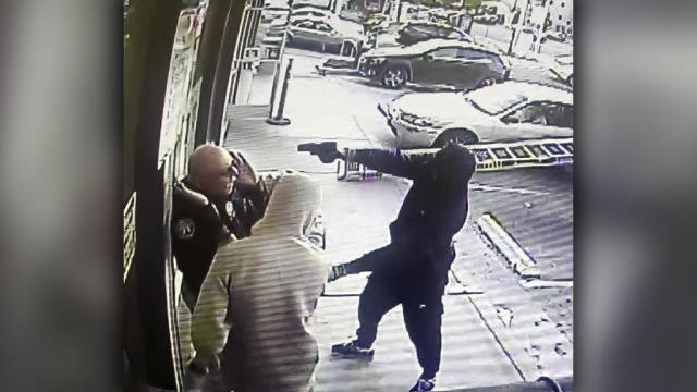 Armed Robbery at Oakland 7-Eleven 