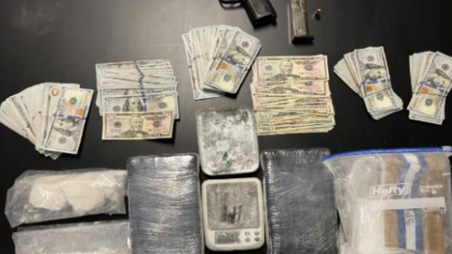 west-bloomfield-man-arrested-cash-and-drug-bust.png 