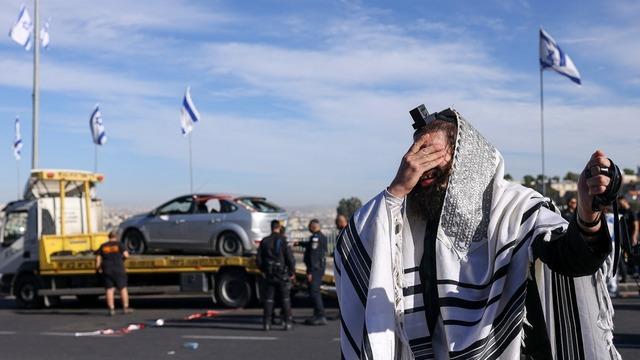 cbsn-fusion-violence-rising-as-fragile-israel-hamas-cease-fire-winds-down-thumbnail-2491612-640x360.jpg 