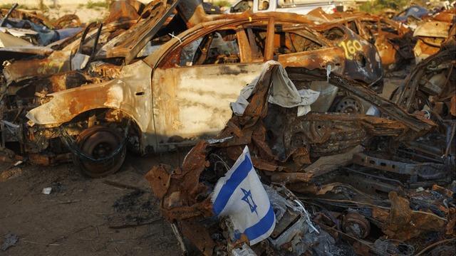 cbsn-fusion-israel-didnt-believe-hamas-was-capable-of-attack-on-scale-with-oct-7-new-york-times-reports-thumbnail-2493764-640x360.jpg 