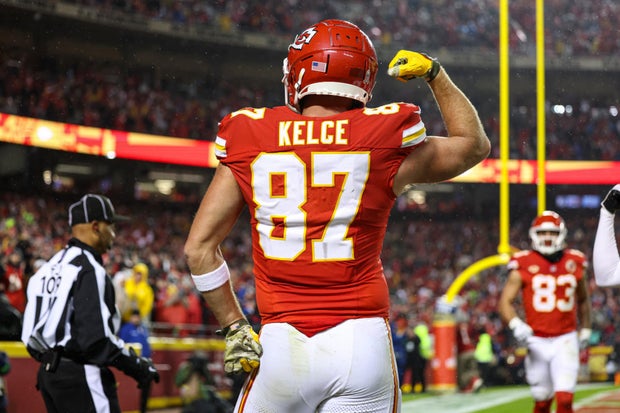 travis-kelce-87.jpg