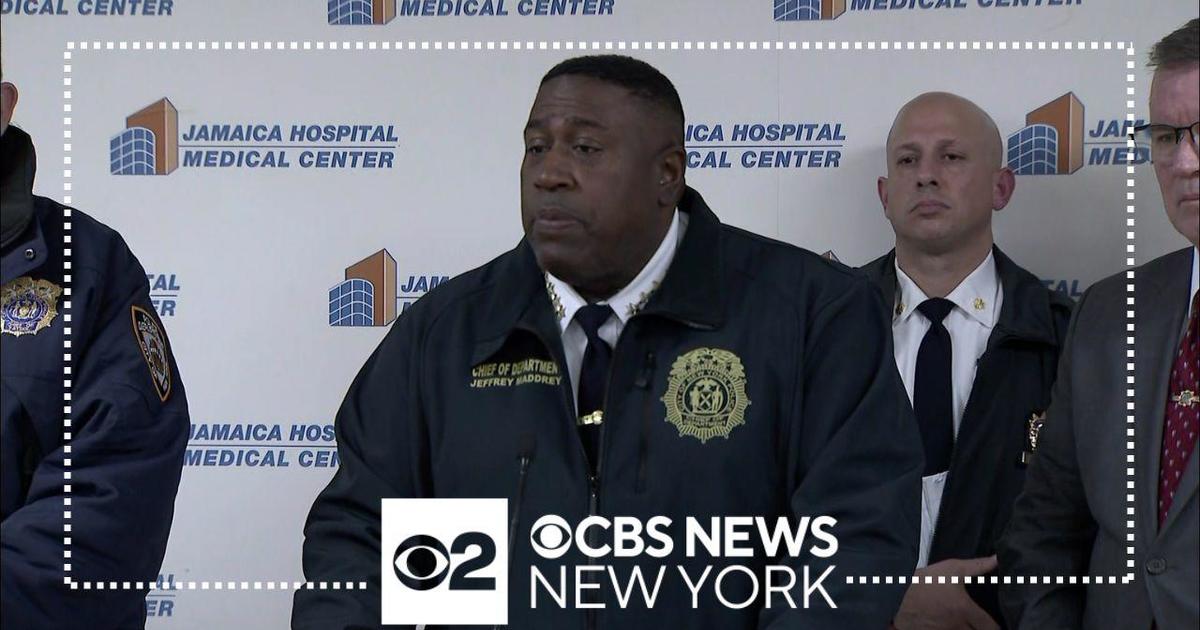 NYPD: Multiple People Killed In Stabbing At Home In Queens - CBS New York