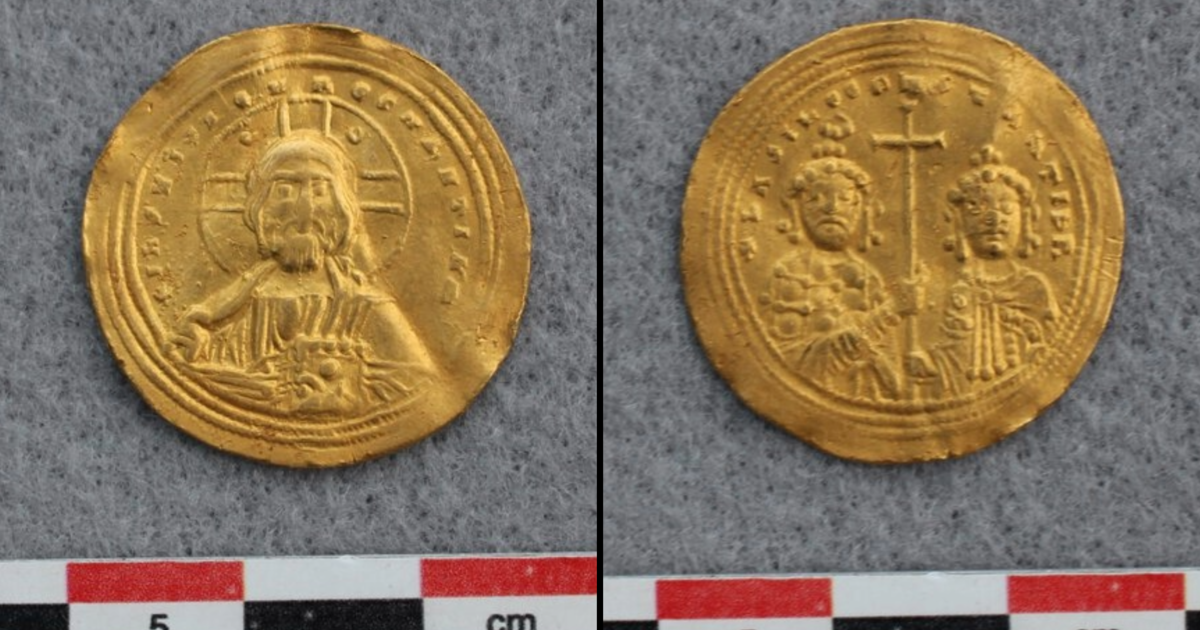 Een metaaldetectorist heeft in Noorwegen een ‘zeer zeldzame’ oude gouden munt gevonden, ruim 2600 kilometer verwijderd van de bron.