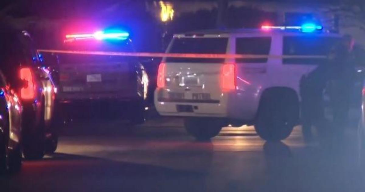 Заподозреният за стрелба в Тексас Шейн Джеймс се е опитал да избяга от затвора след ареста, казва служител