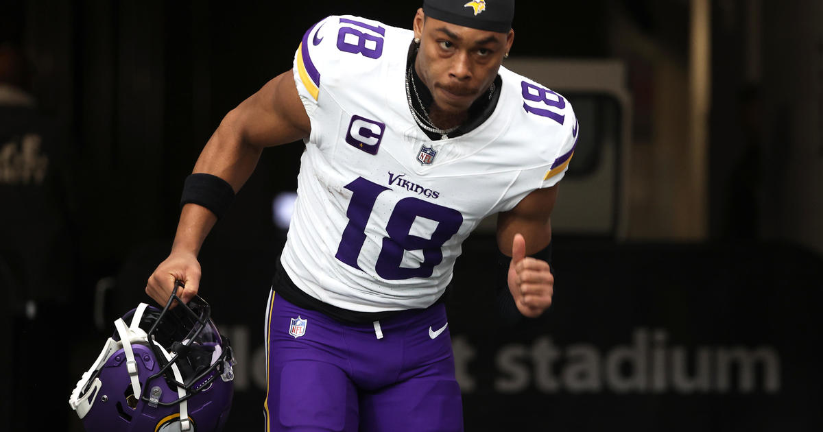 Vikings get promising news on WR Justin Jefferson after he's taken to  hospital with chest injury - WTOP News