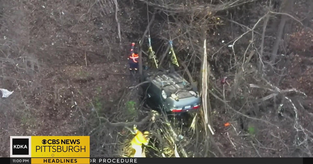 1 dead after car goes over hillside in Pittsburgh - CBS Pittsburgh