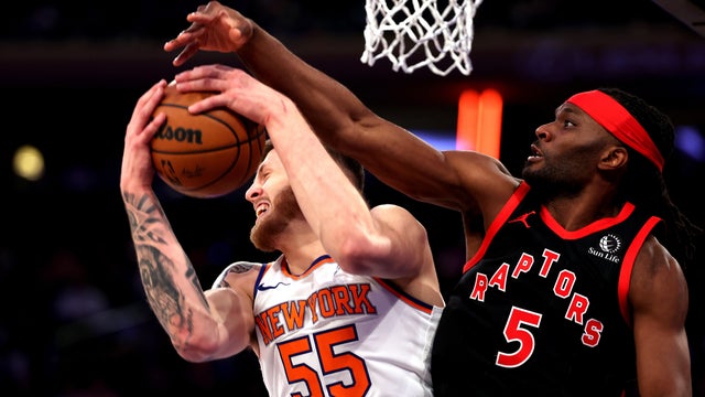 knicks-raptors.jpg