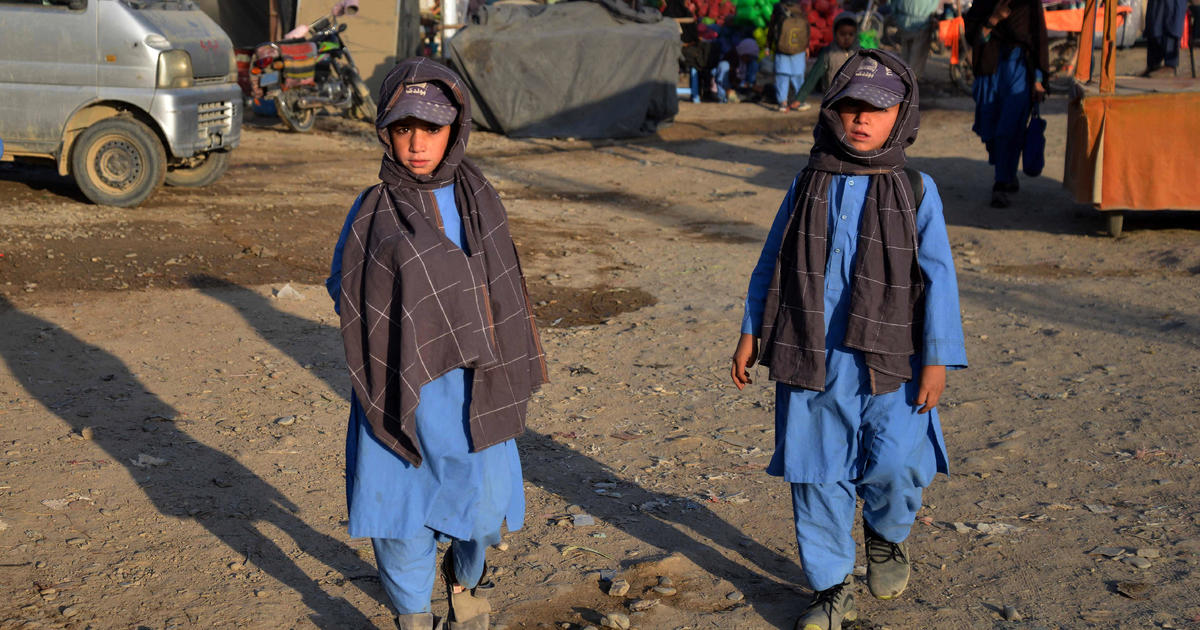 „Необратимите щети“ за момчетата и момичетата в талибанските училища „ще преследват бъдещето на Афганистан“, предупреждава докладът