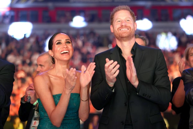 Prince Harry and Meghan Markle release virtual Christmas card