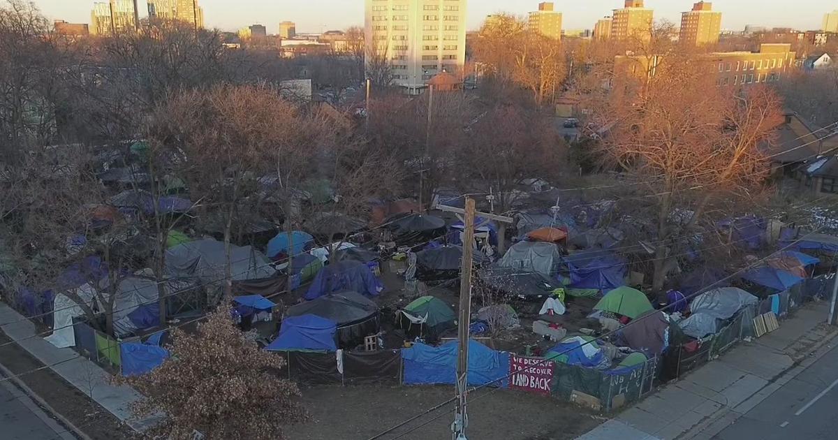 City delays the clearing of a MPLS encampment for the second time in two weeks